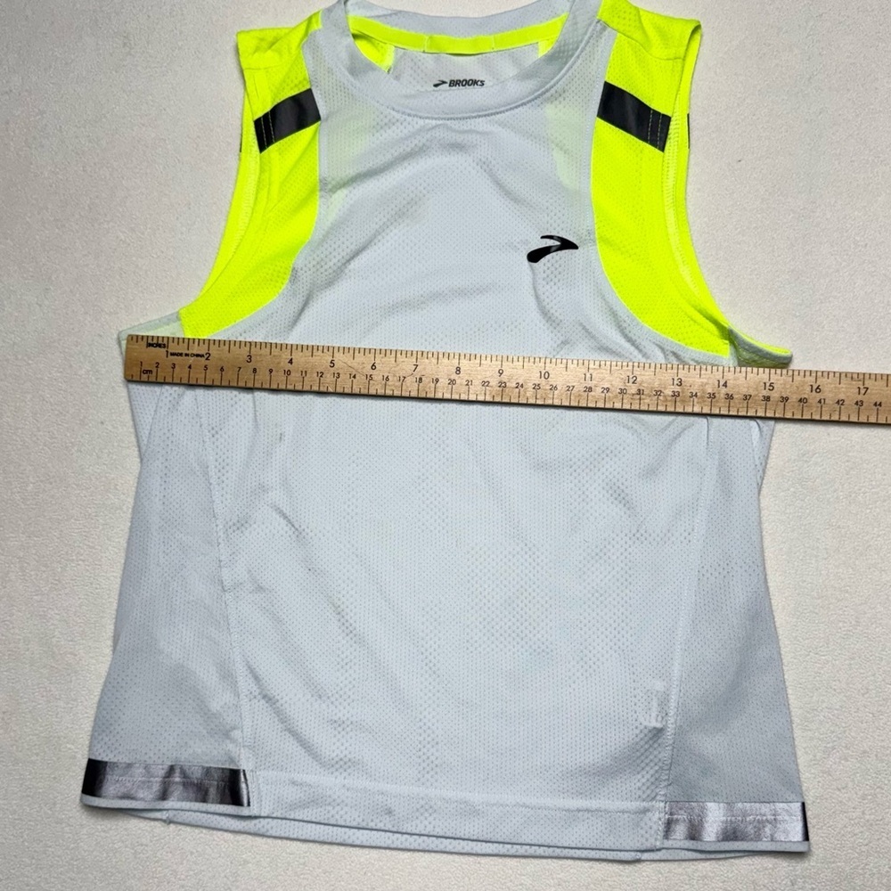 Brooks Tank Size S - Picture 4 of 5